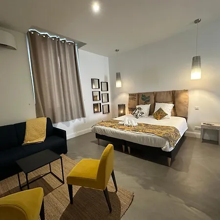 Jungle Room, Jacuzzi Privatif Et Cinema * Bordeaux